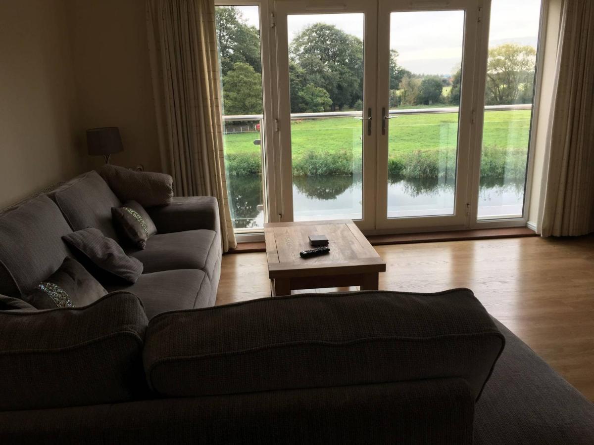 Penthouse Apartment On The River - 65 Skipper Way St Neots Zewnętrze zdjęcie