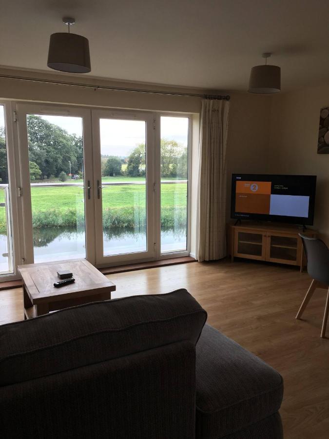 Penthouse Apartment On The River - 65 Skipper Way St Neots Zewnętrze zdjęcie